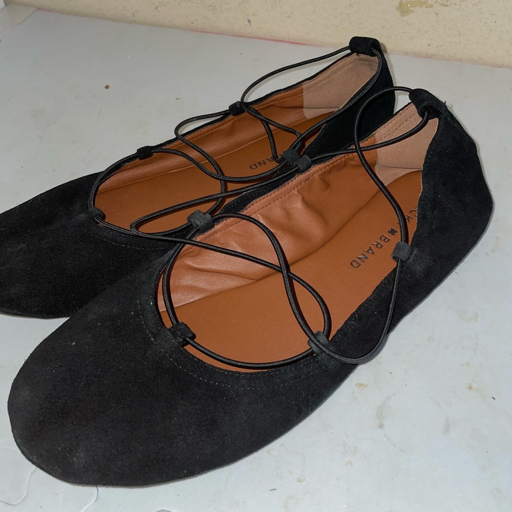 Lucky Brand Aviee Womens Strappy Suede in excellent condition size 11